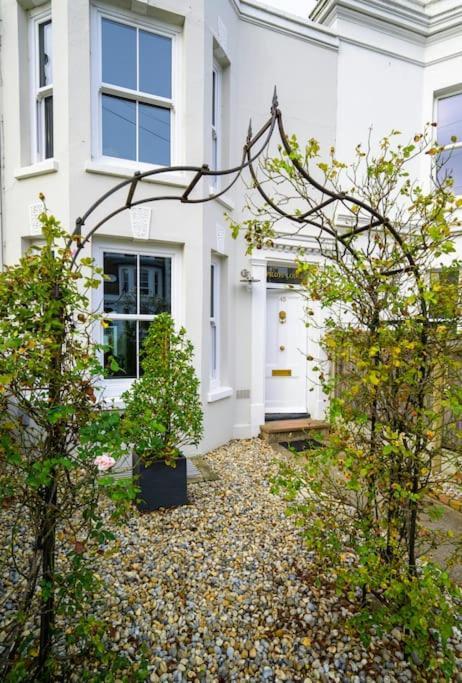 Pilots Lodge By Deal Castle With Free Parking Exterior photo