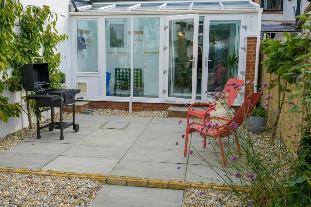 Pilots Lodge By Deal Castle With Free Parking Exterior photo